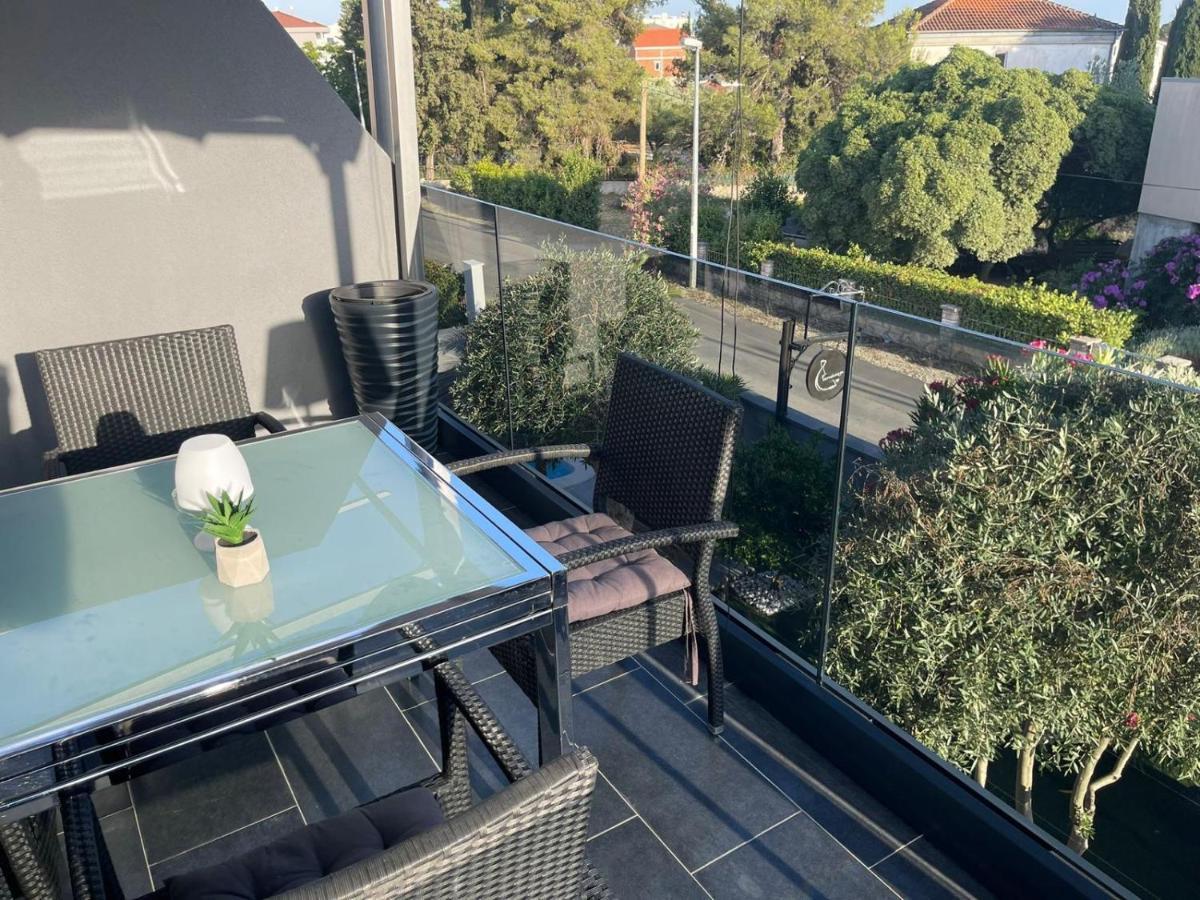 Apartmani Vernissage Biograd Na Moru Εξωτερικό φωτογραφία