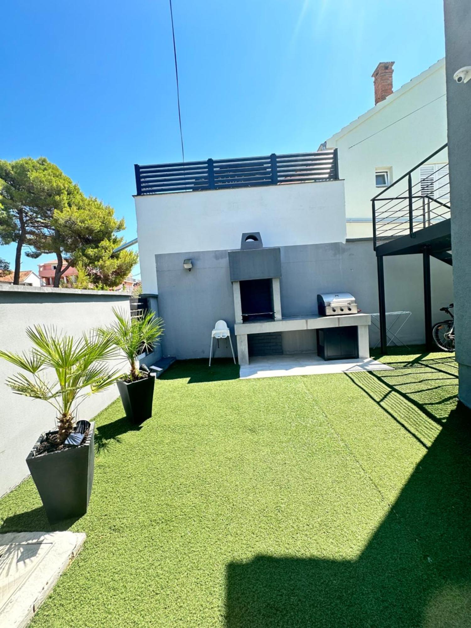 Apartmani Vernissage Biograd Na Moru Εξωτερικό φωτογραφία