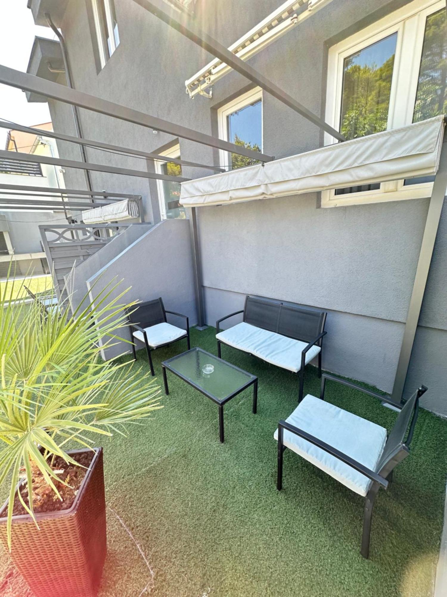 Apartmani Vernissage Biograd Na Moru Εξωτερικό φωτογραφία