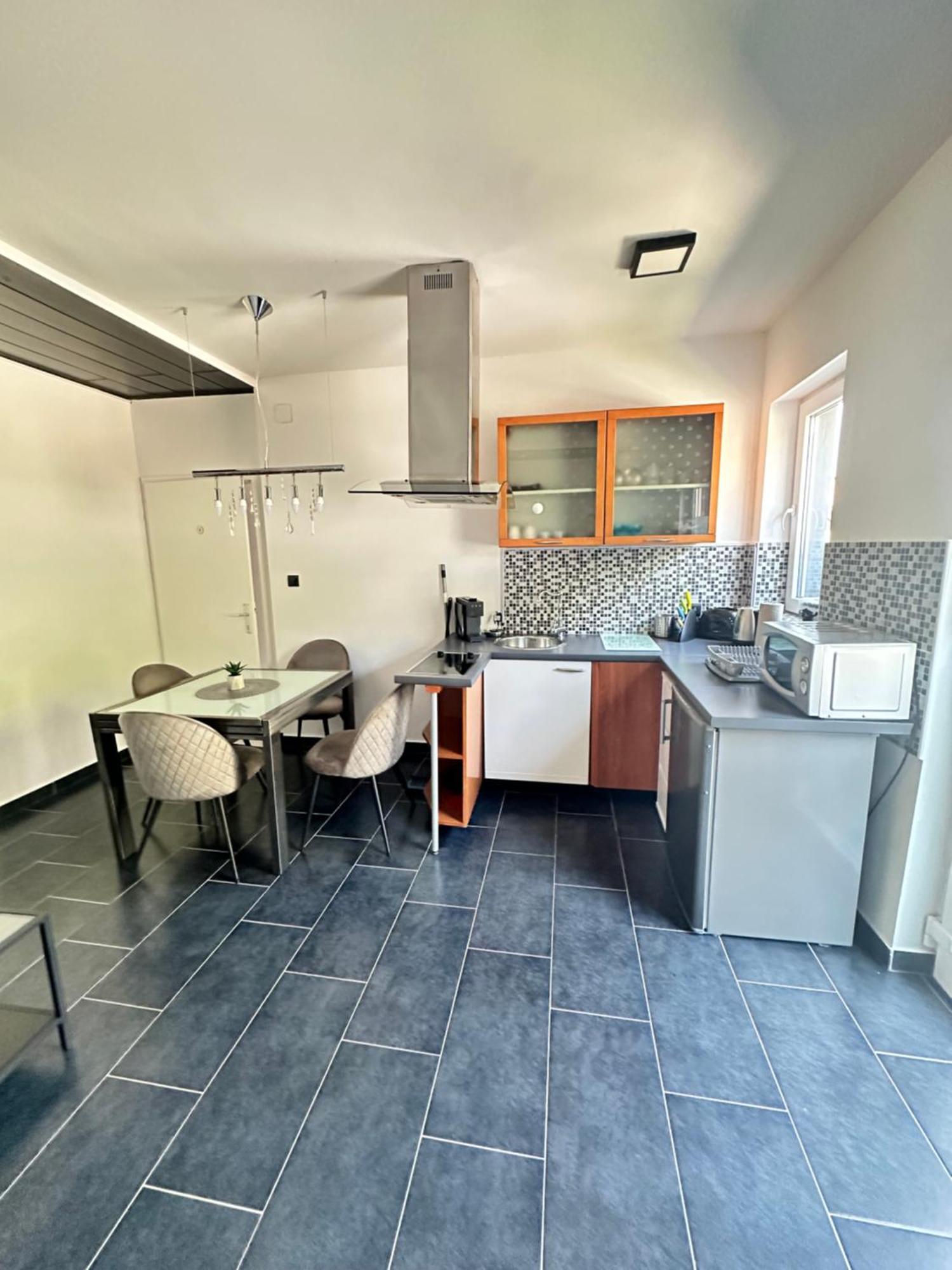 Apartmani Vernissage Biograd Na Moru Εξωτερικό φωτογραφία