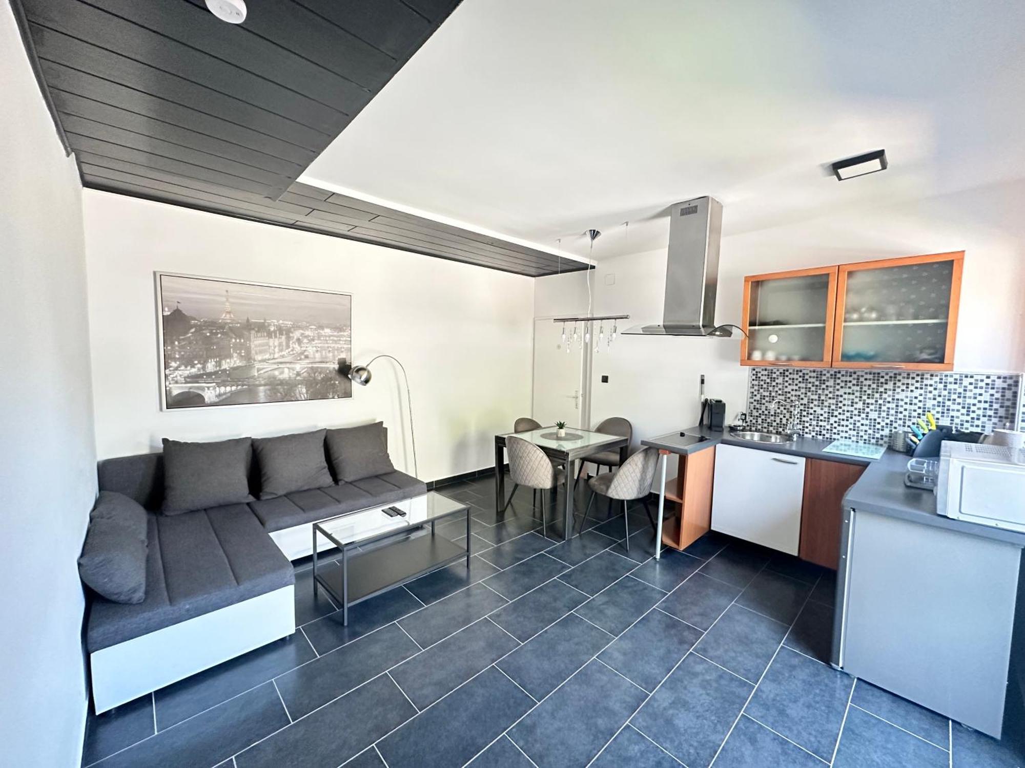 Apartmani Vernissage Biograd Na Moru Εξωτερικό φωτογραφία